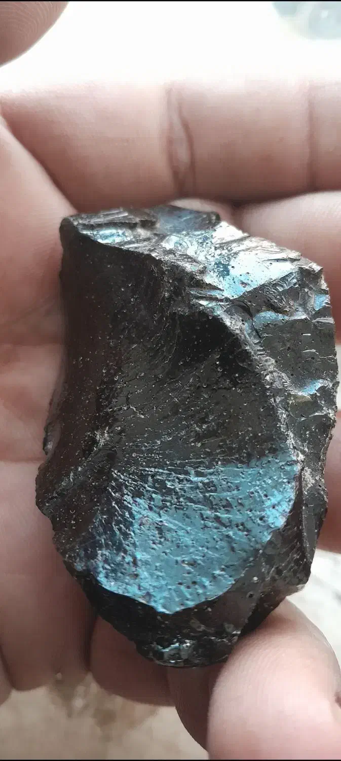 سنگ ابسیدین|کلکسیون اشیاء عتیقه|چناران, |دیوار