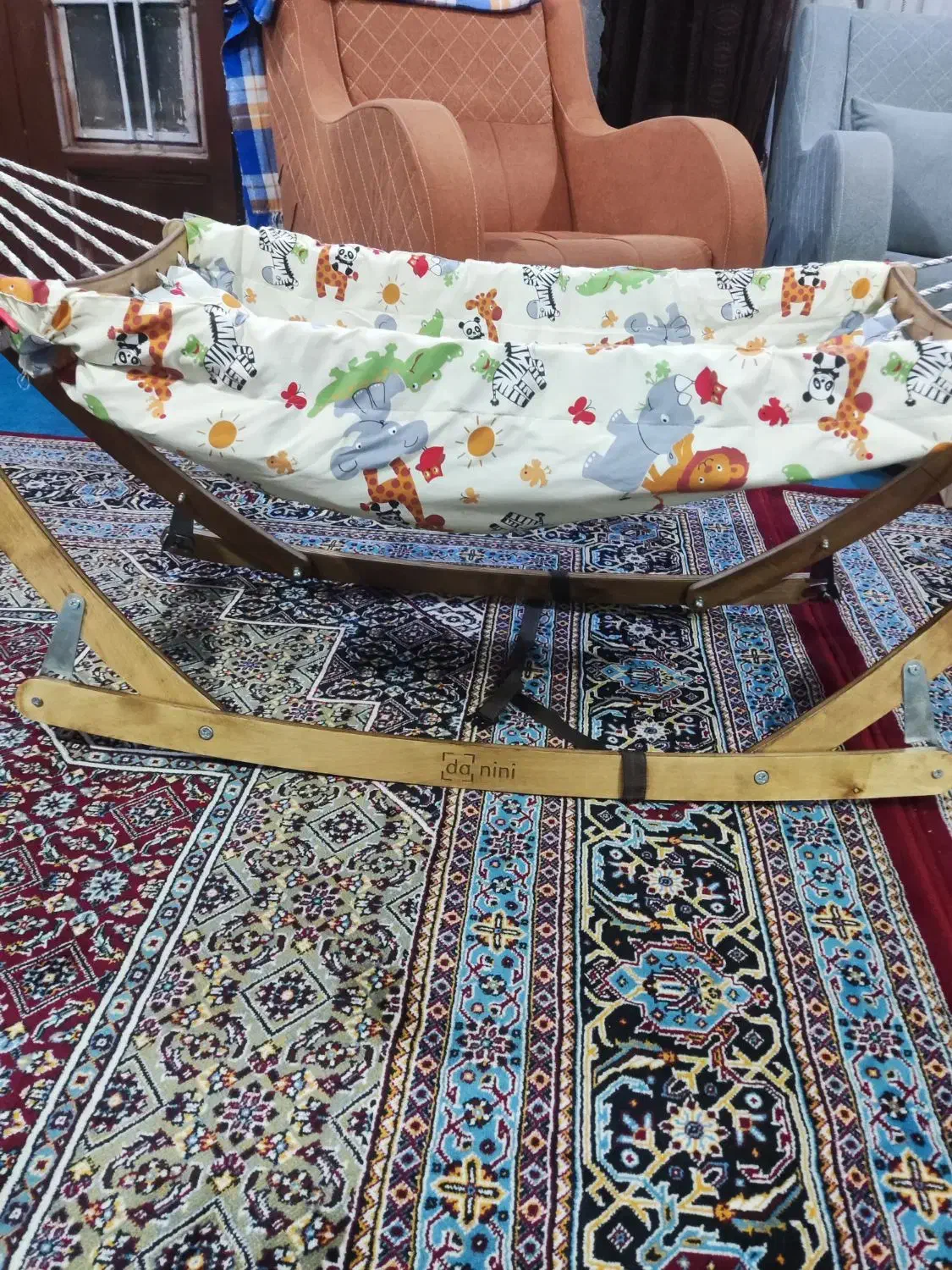 گهواره قابل حمل|تخت و صندلی بچه|دزفول, |دیوار