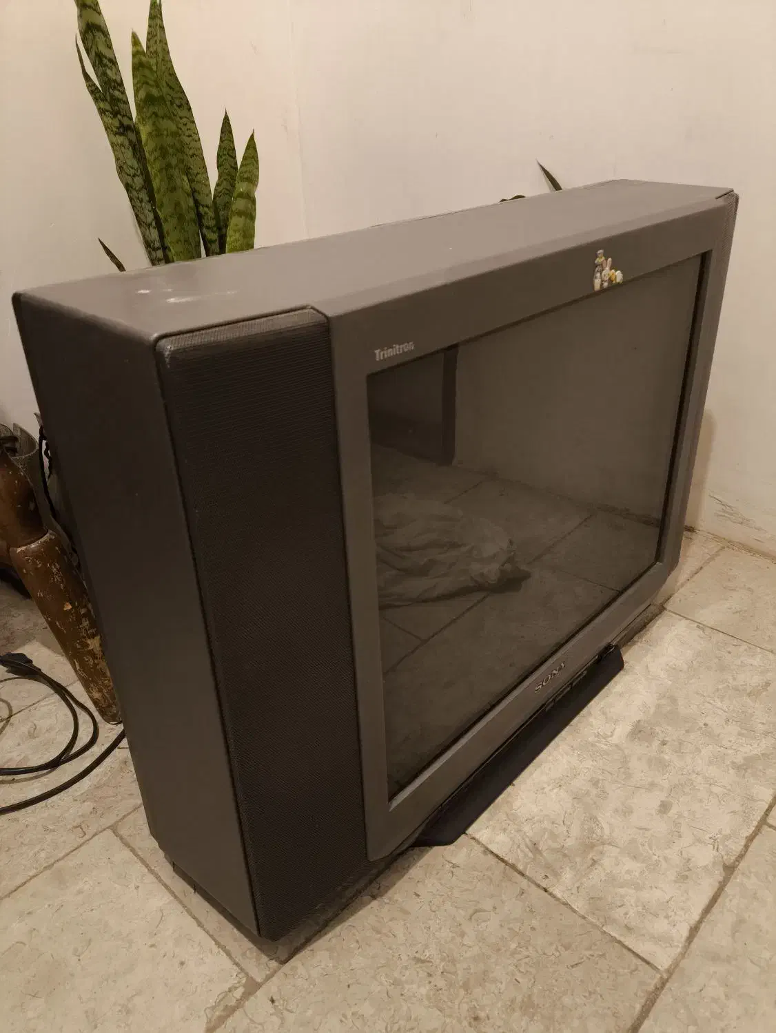 تلویزیون سونی صفحه تخت ۲۱ اینچ|تلویزیون و پروژکتور|کرمان, |دیوار