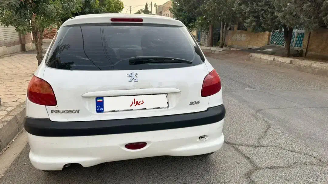 ۲۰۶سفید|خودرو سواری و وانت|هشتگرد, فاز ۲ مهستان|دیوار