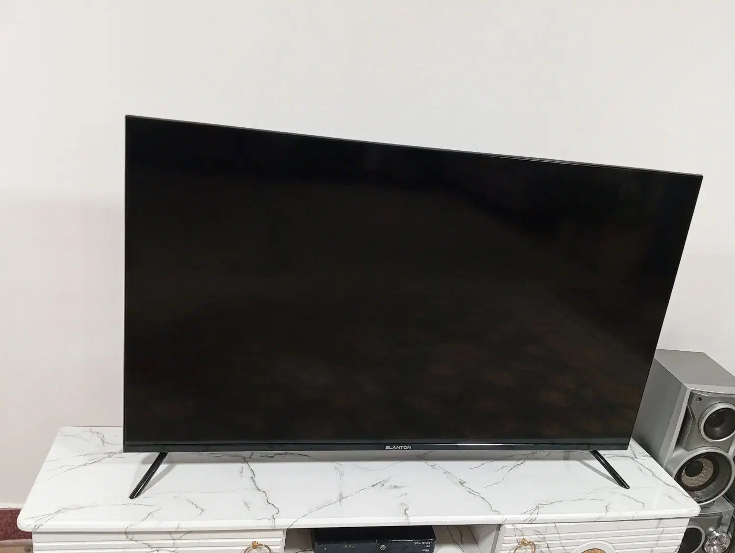 تلویزیون 50 اینچ|تلویزیون و پروژکتور|شاهین دژ, |دیوار