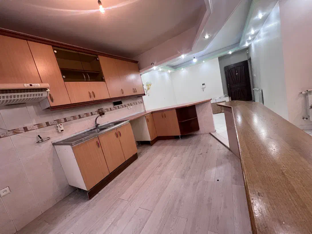 ۶۵ متری/۱۶ متری اول جنوبی/زوج یا مجرد موجه خانم