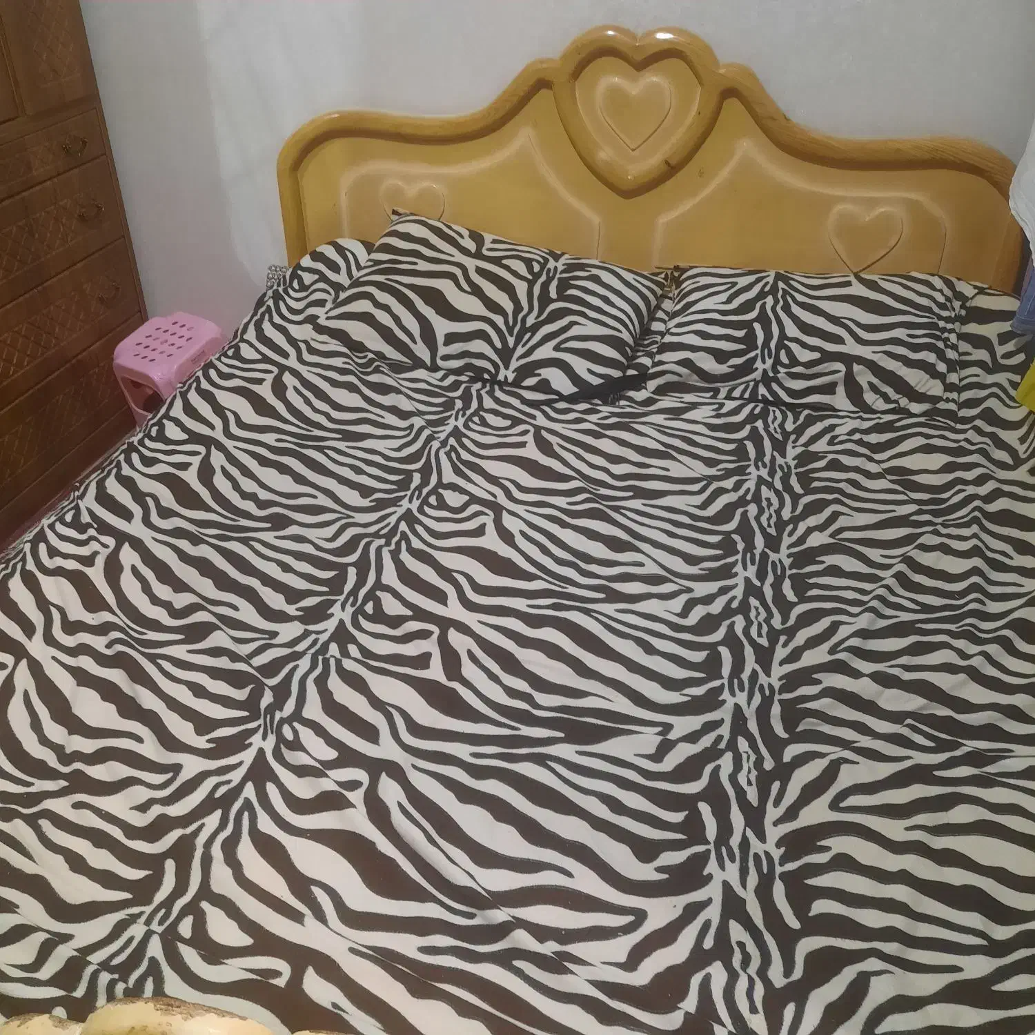 تختخواب دونفره|تخت و سرویس خواب|گلستان (کرمان), |دیوار