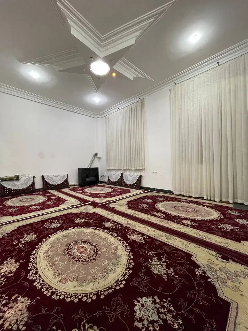 سوییت تمیز  اجاره ای نزدیک دریاچه|اجارهٔ کوتاه‌مدت آپارتمان و سوئیت|مریوان, |دیوار