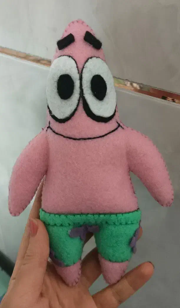 عروسک پاتریک|اسباب‌‌بازی|فولادشهر, مسکن مهر فولادشهر|دیوار