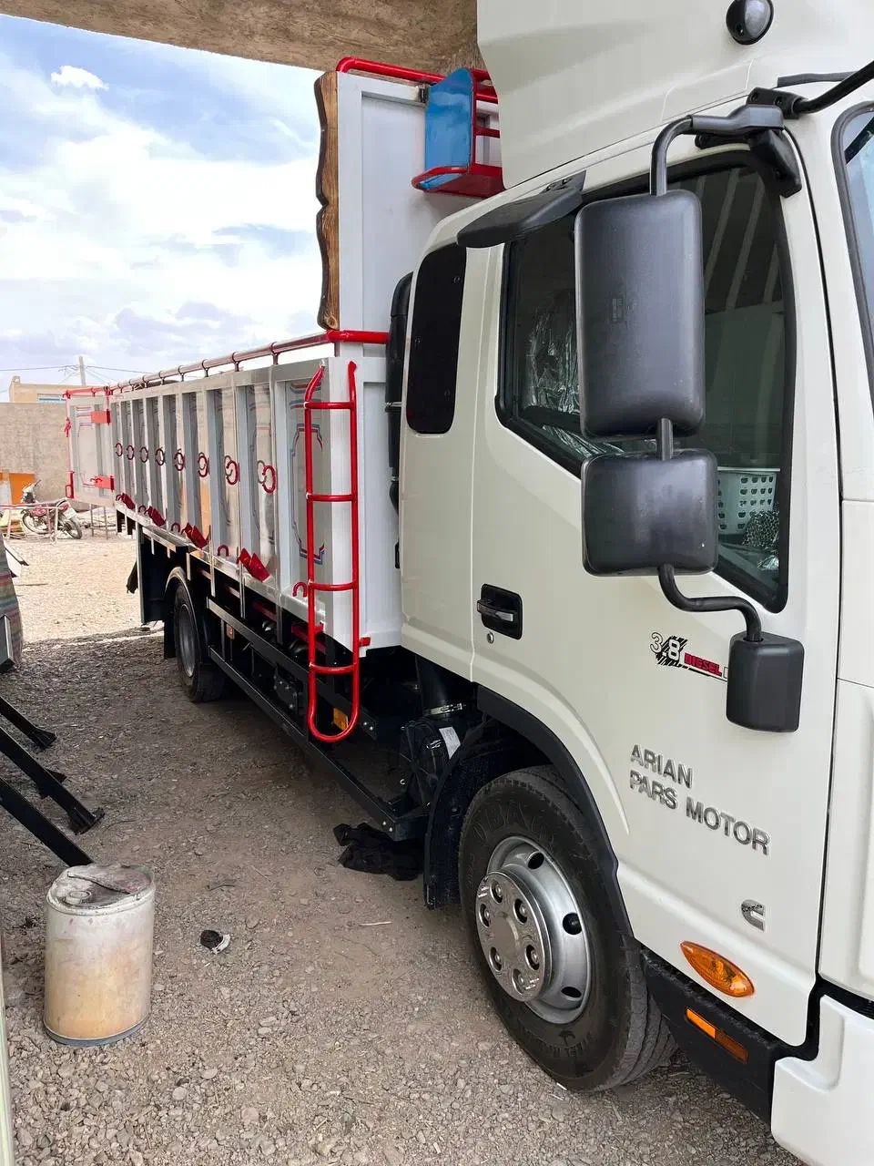 حمل اثاثیه و انواع بار برون شهری و بیرون شهری|خدمات حمل و نقل|بم, |دیوار