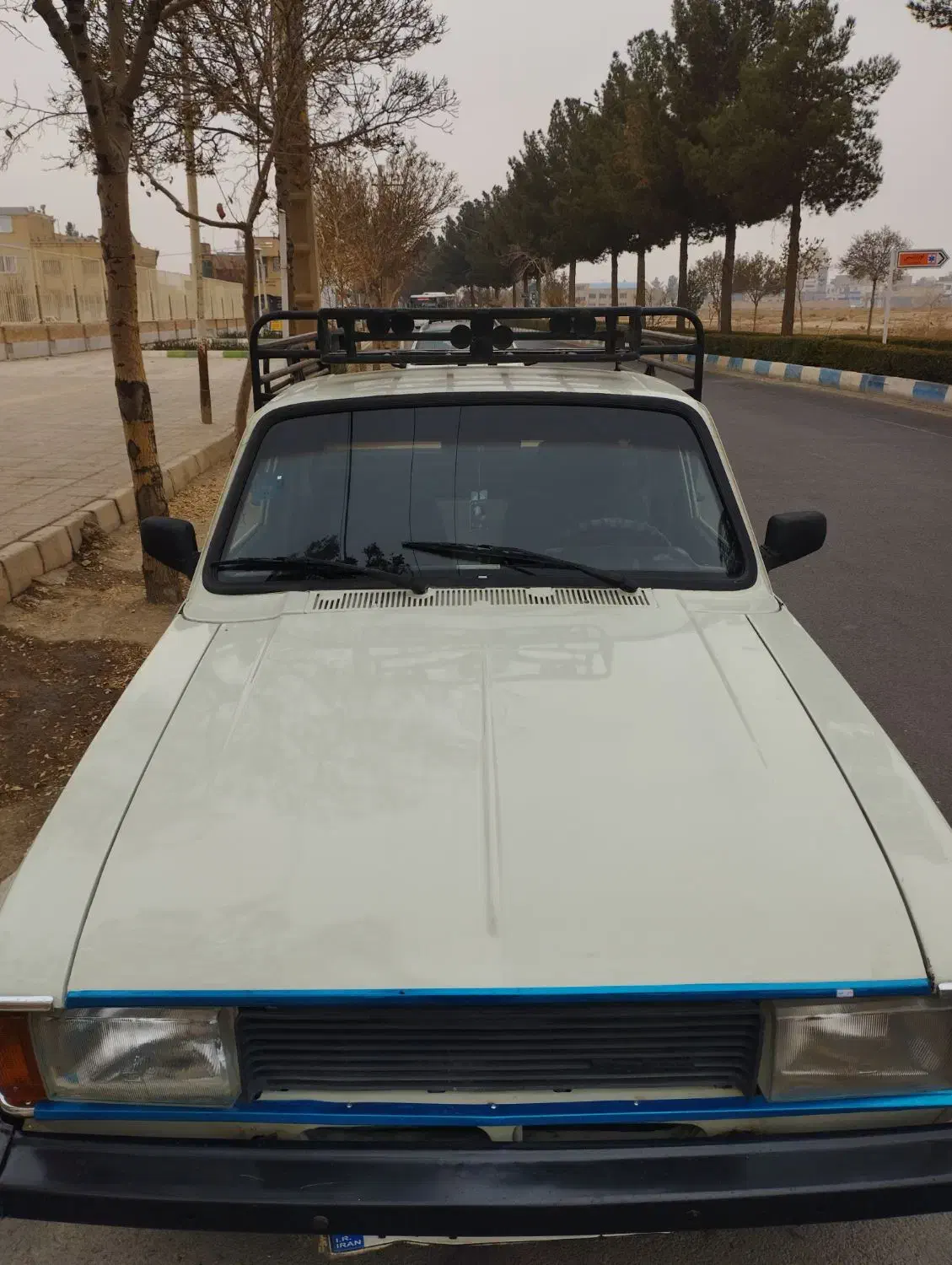 وانت پیکان|خودرو سواری و وانت|برخوار, |دیوار