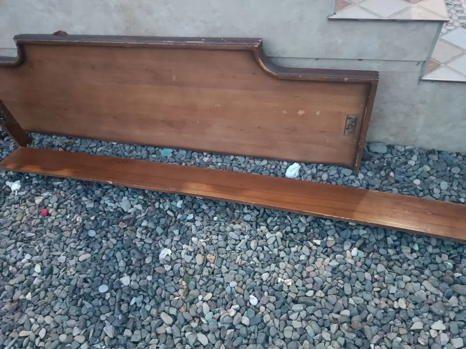 تخت|تخت و سرویس خواب|رشت, لاکان|دیوار