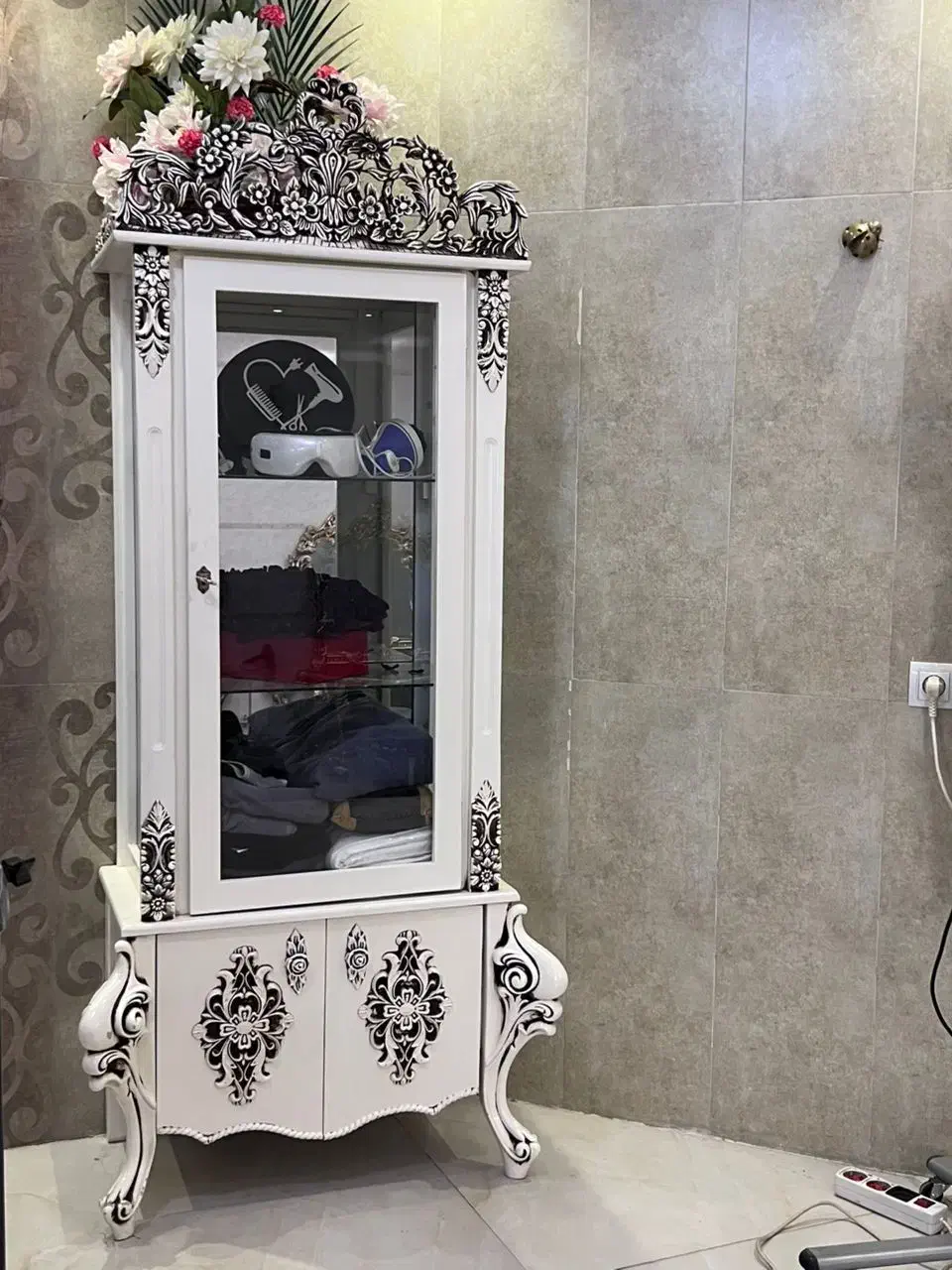 بوفه|بوفه، ویترین، کنسول|سلماس, |دیوار