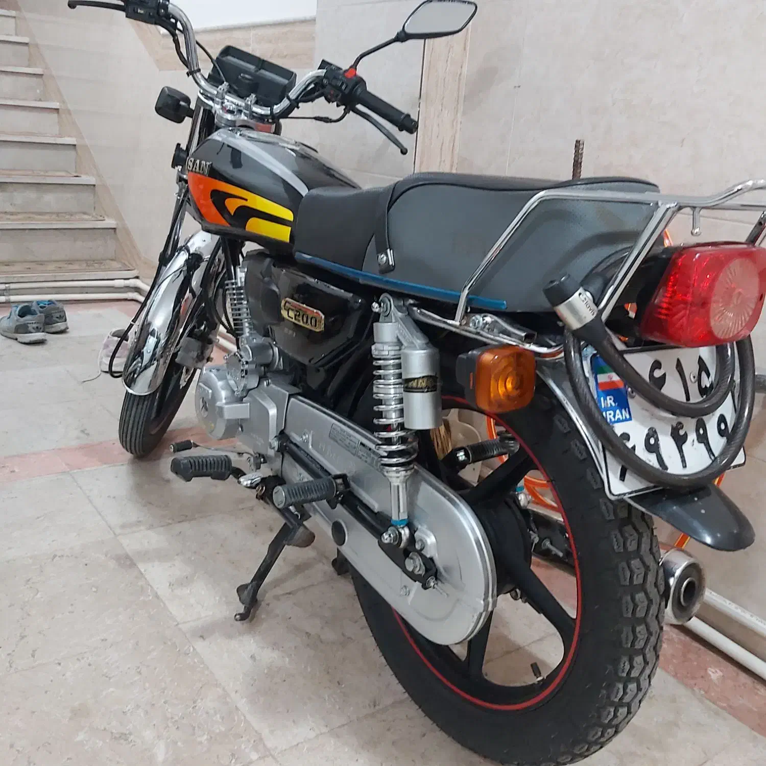 هندااحسان مدل1402|موتورسیکلت|قم, شهرک فاطمیه|دیوار