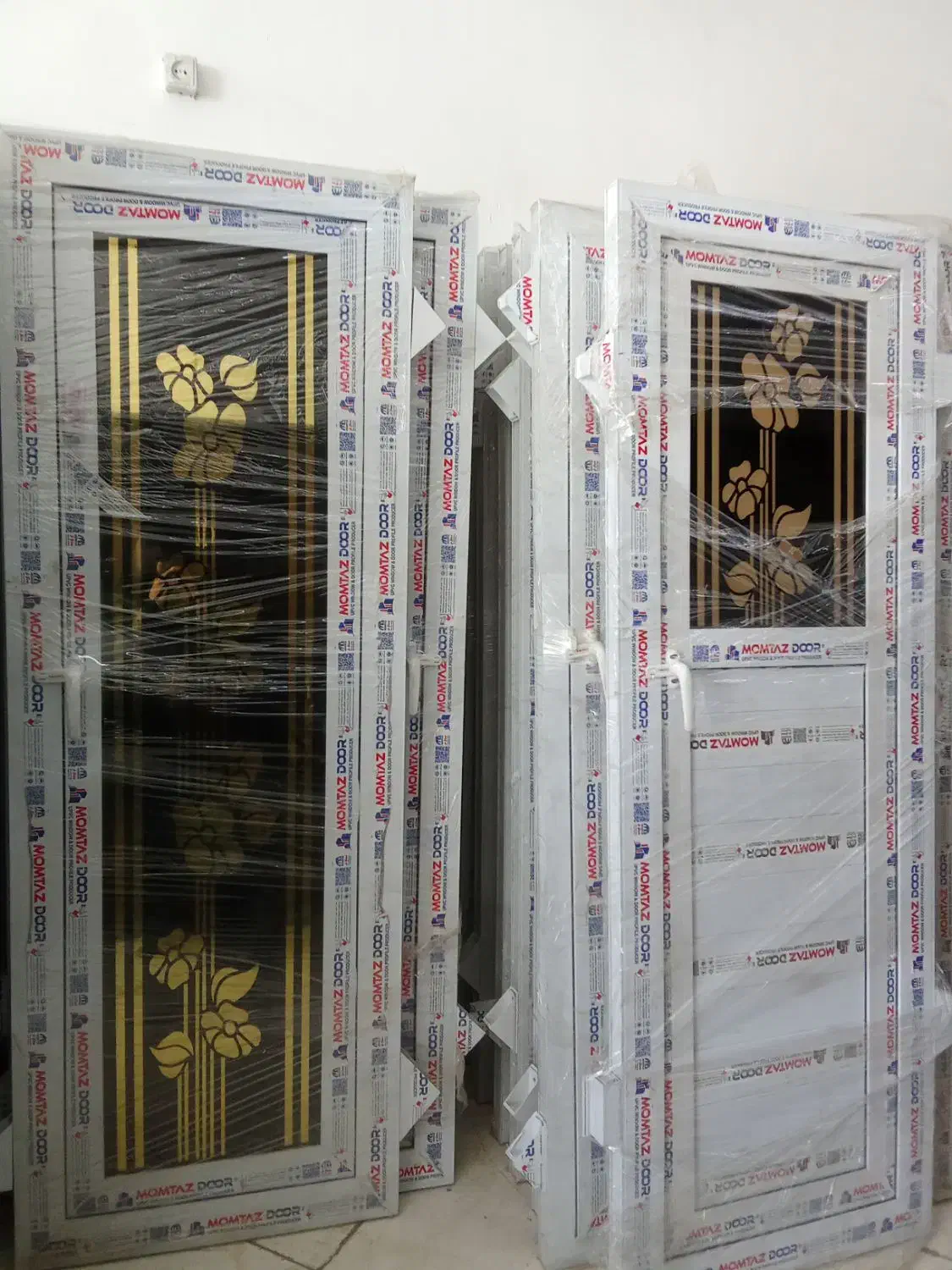 درب سرویس.پی وی سی .یو پی وی سی. پنجره|مصالح و تجهیزات ساختمان|مشهد, توس (بلوار توس)|دیوار