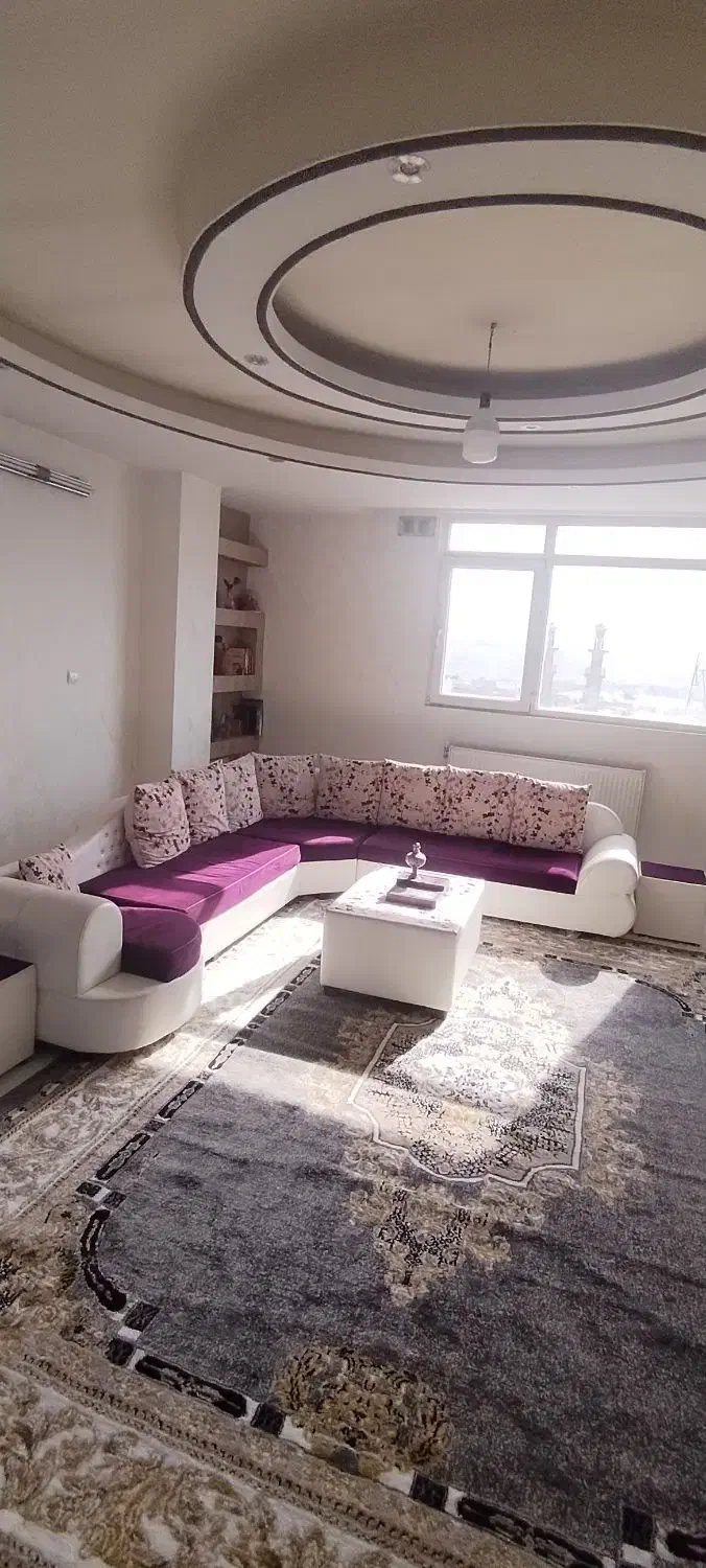 مبل 8 نفره به همراه میز ناهارخوری و عسلی|مبلمان خانگی و میز عسلی|صدرا-فارس, فاز ۱|دیوار