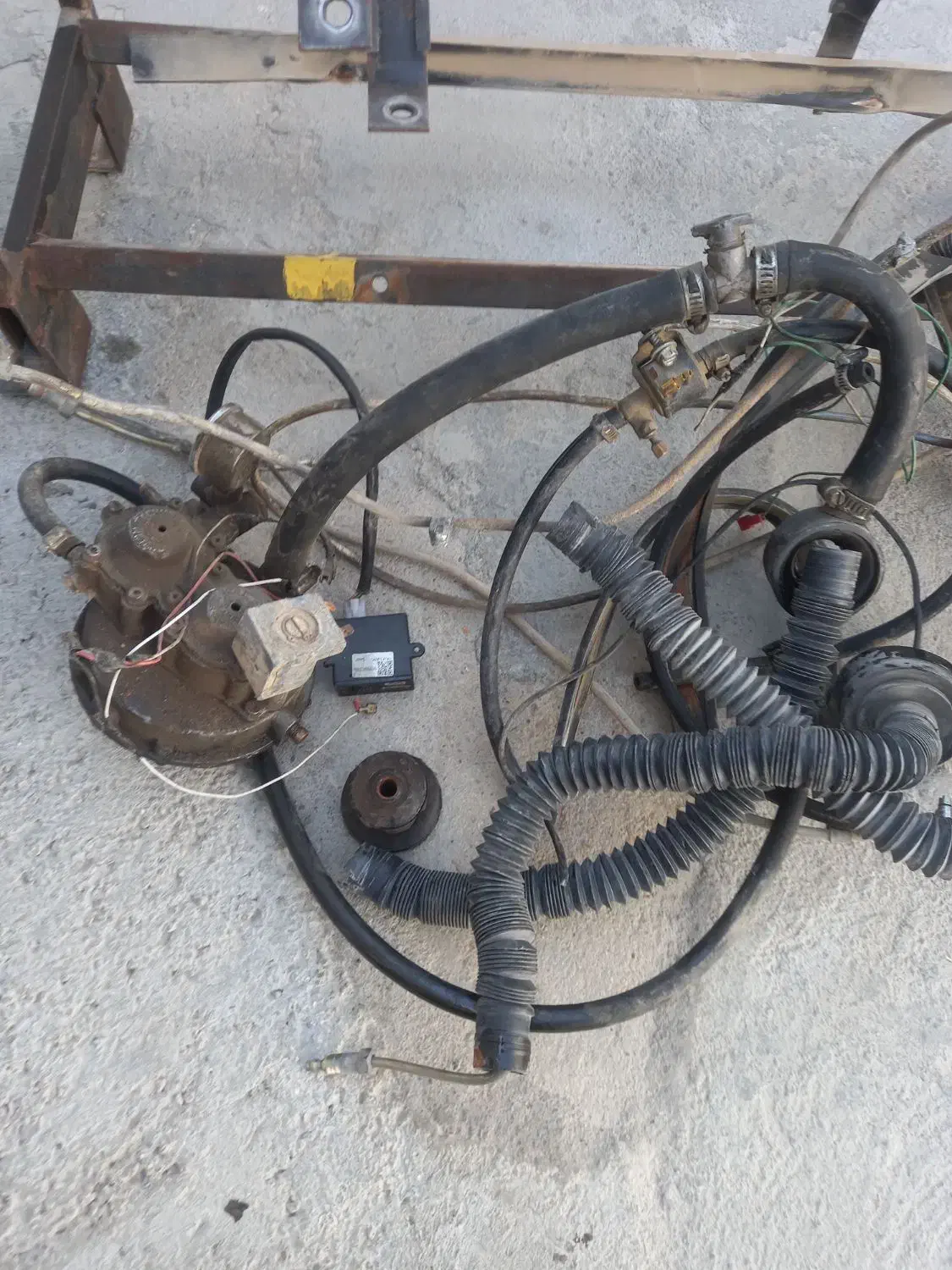 وسایل سی ان جی پراید ولی کپسول نداره|قطعات یدکی و لوازم جانبی|یاسوج, |دیوار