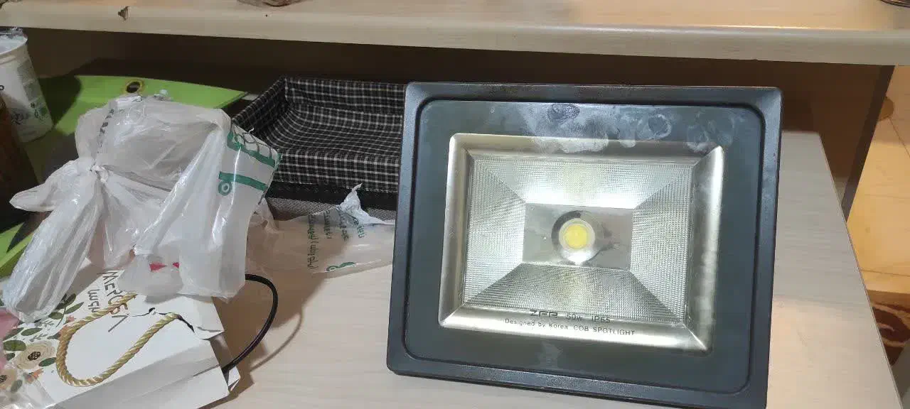 پروژکتور  zur 50w|لامپ و چراغ|اراک, |دیوار