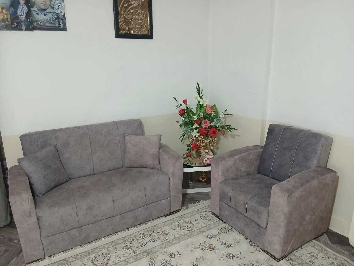 مبل راحتی بسیار محکم و با کیفیت همراه با میزعسلی|مبلمان خانگی و میز عسلی|سنندج, |دیوار