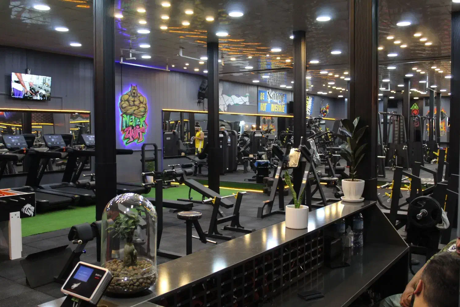 منشی آقا|استخدام بازاریابی و فروش|ری, شهید غیوری (ابن باویه)|دیوار