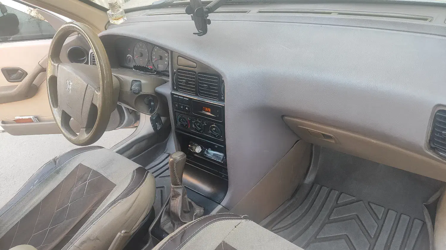 پژو ۴۰۵ مدل ۸۸ داخل کرم|خودرو سواری و وانت|هشتگرد, شهرک دانش|دیوار