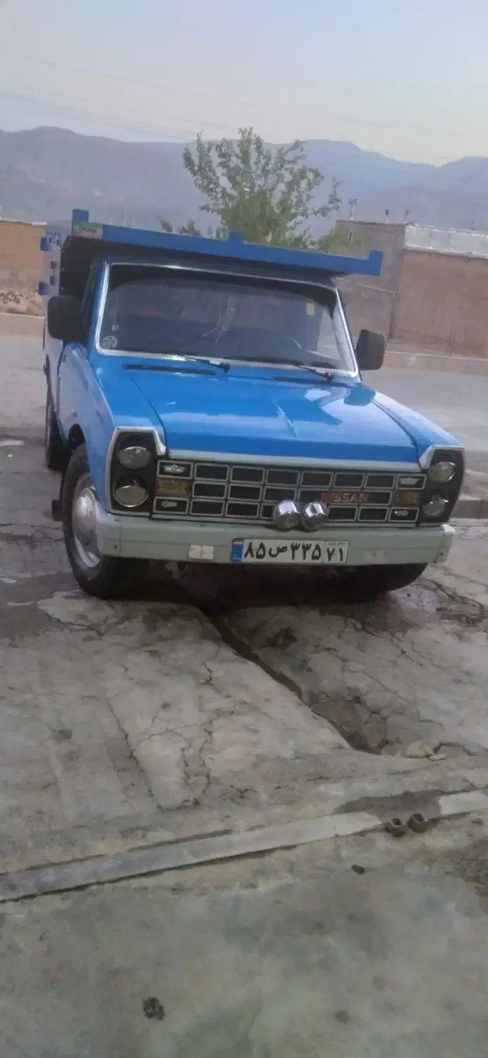 وانت نیسان بار حمل بار درون شهری برون شهری|خدمات حمل و نقل|شهرکرد, |دیوار