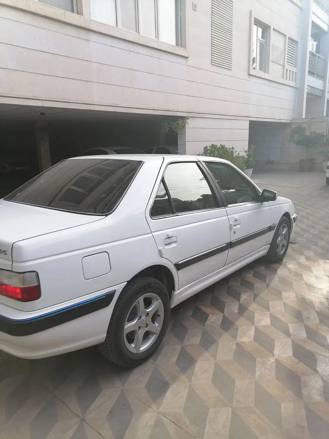 پارس تیوفایو 402 با لوازم|خودرو سواری و وانت|شیراز, درکی|دیوار