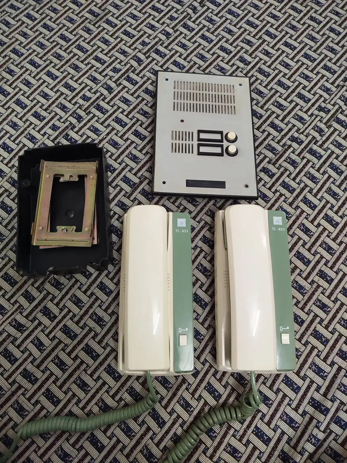 آیفون صوتی با زنگ بیرونی سالم|صوتی و تصویری|قم, نوبهار|دیوار