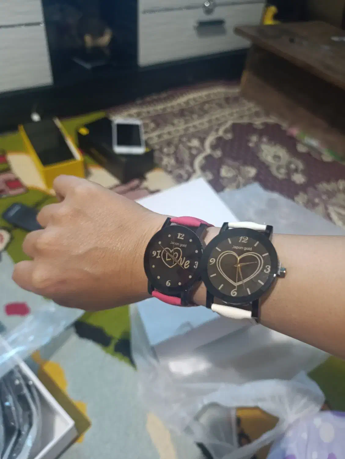 ساعت مچی فانتزی دخترانه  و زن عمده مفت|ساعت|زنجان, |دیوار