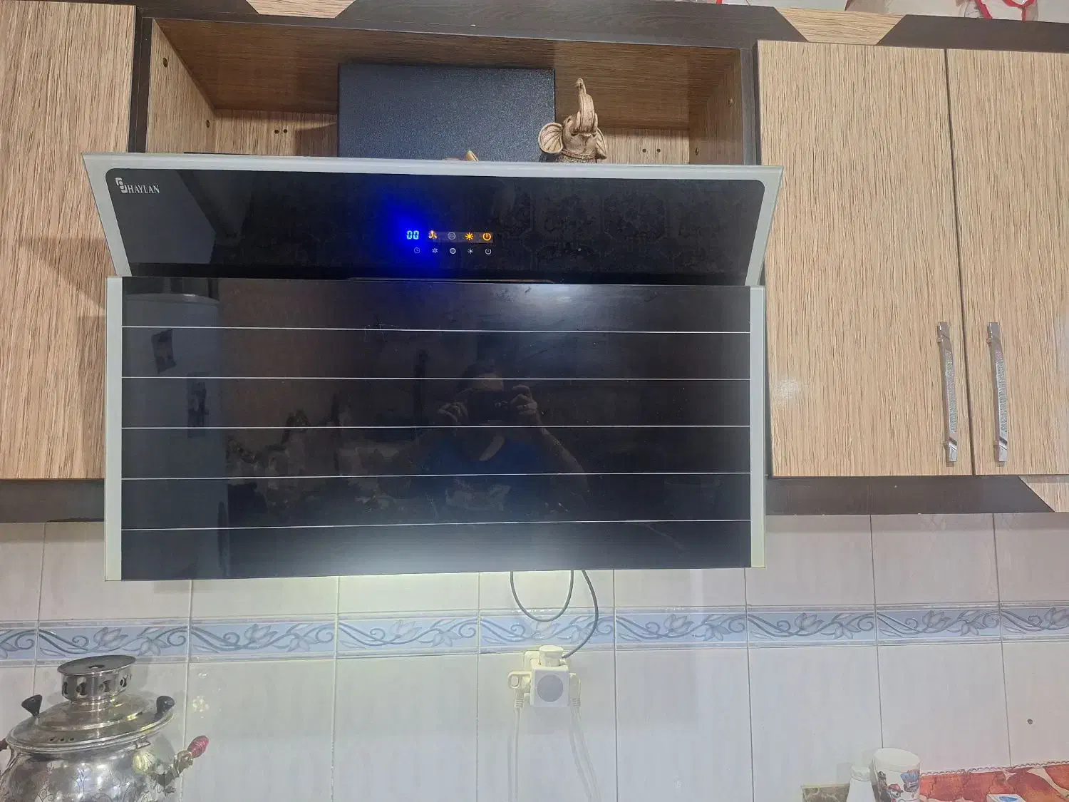 هود سالم در حد نو|هود|مراغه, |دیوار