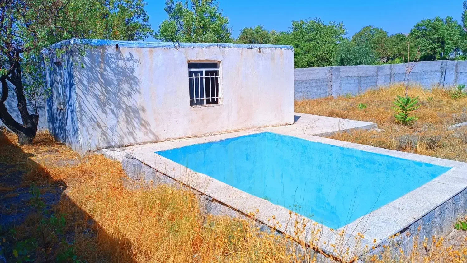 فروش فوری۴۰۰متر چهاردیواری زعفرانیه رشتقون کورانه|فروش زمین و ملک کلنگی|قزوین, |دیوار