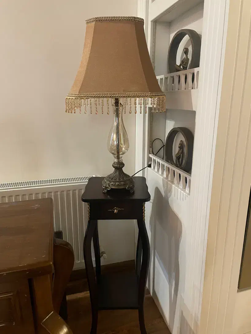 اباژور و میز تلفن|چراغ خواب و آباژور|مشهد, نیروی هوایی|دیوار