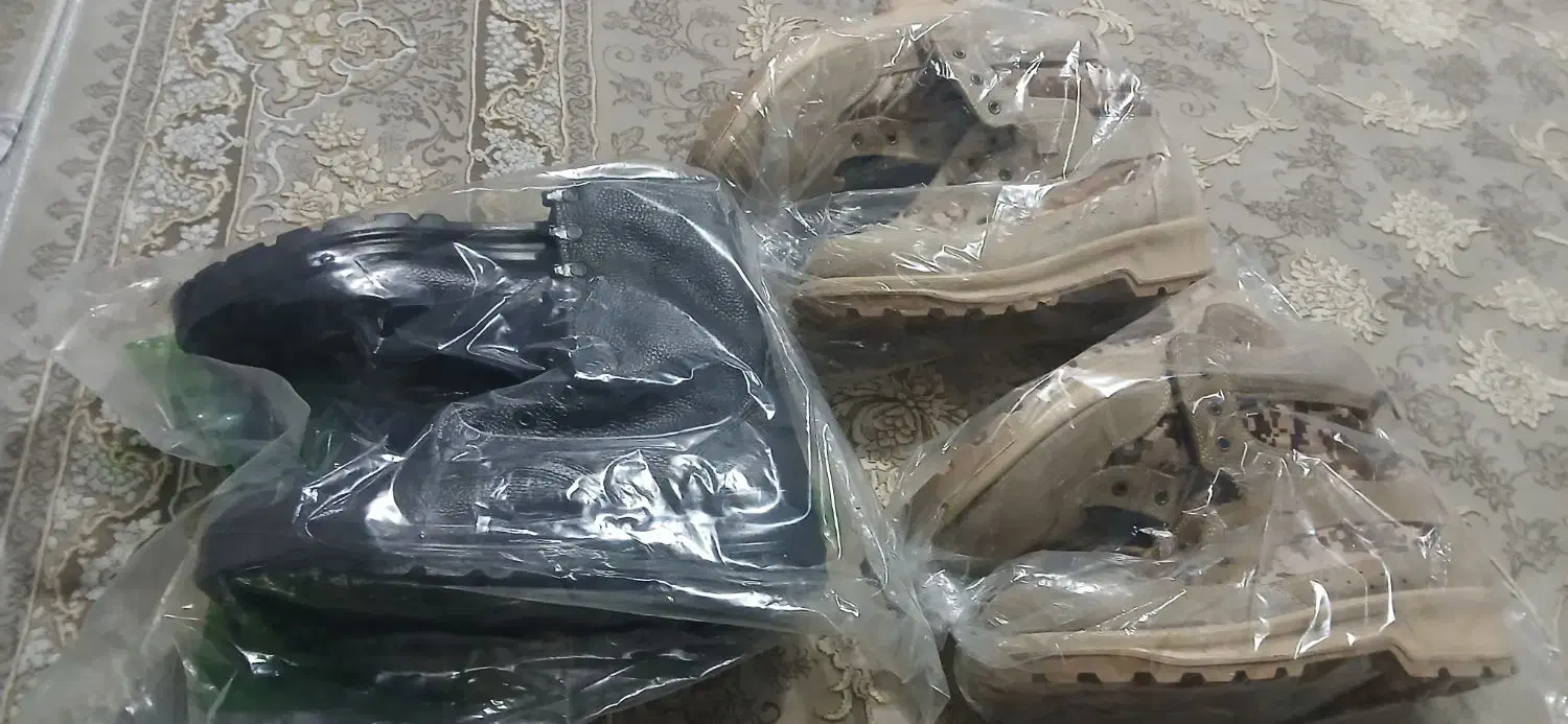 پوتین|کیف، کفش، کمربند|شهریار, شهریار|دیوار