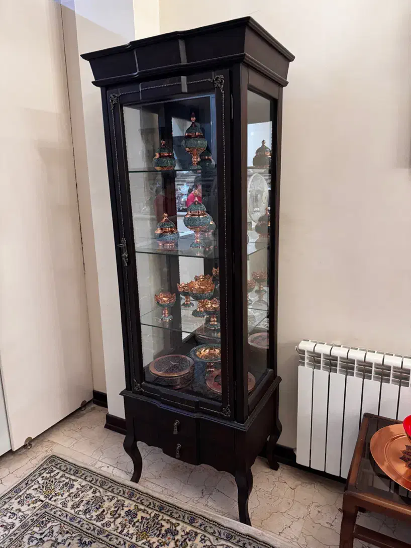 بوفه دکوری چوبی بسیار شیک|بوفه، ویترین، کنسول|تهران, امامت|دیوار