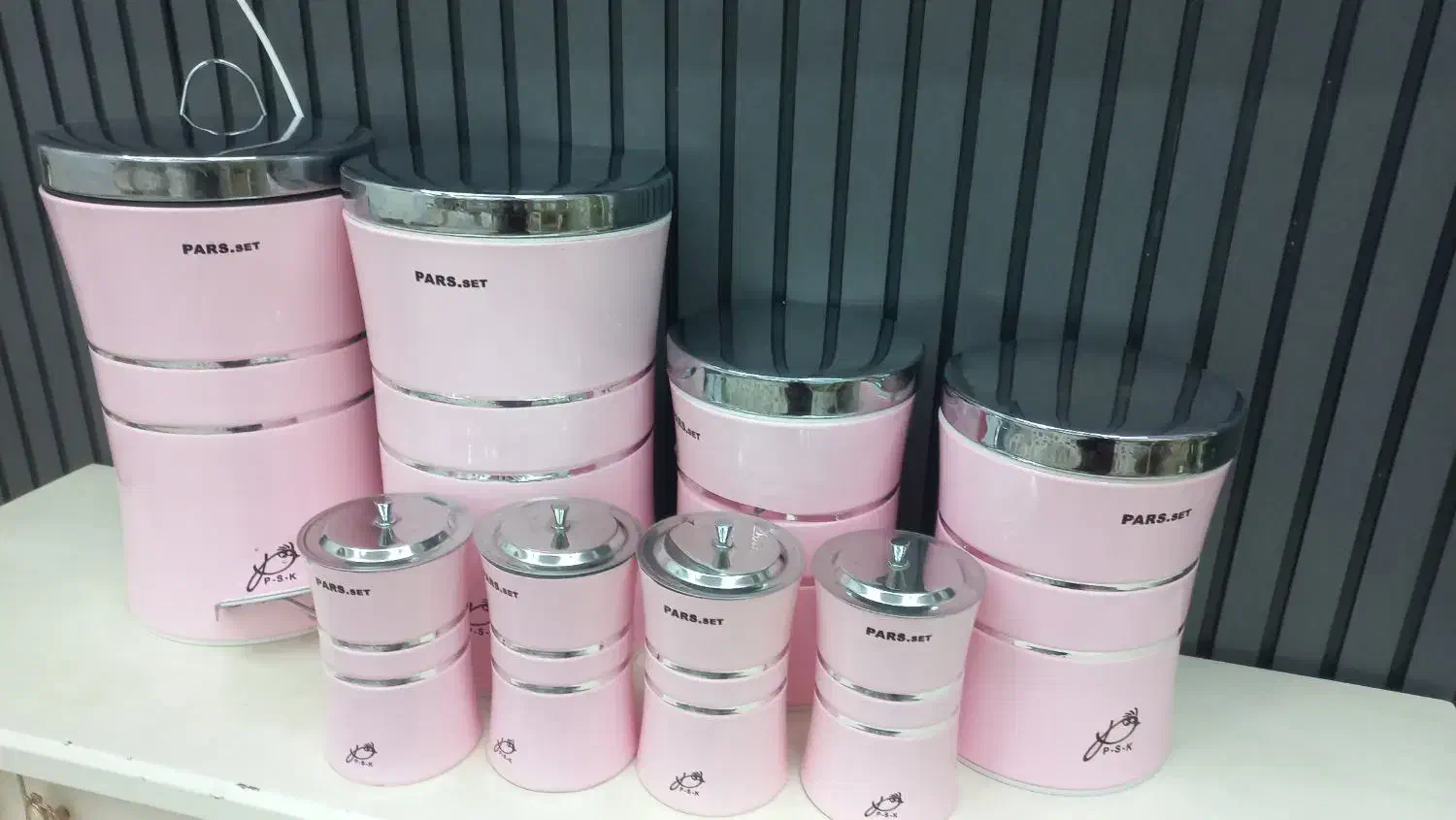 سرویس اورانوس نو|ظروف نگهدارنده، پلاستیکی، یک‌بارمصرف|مشهد, سرافرازان|دیوار