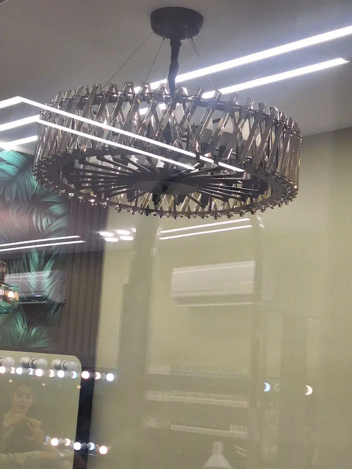 لوستر در حد نو|لوستر و چراغ آویز|اسلام‌شهر, شهرک قائمیه|دیوار