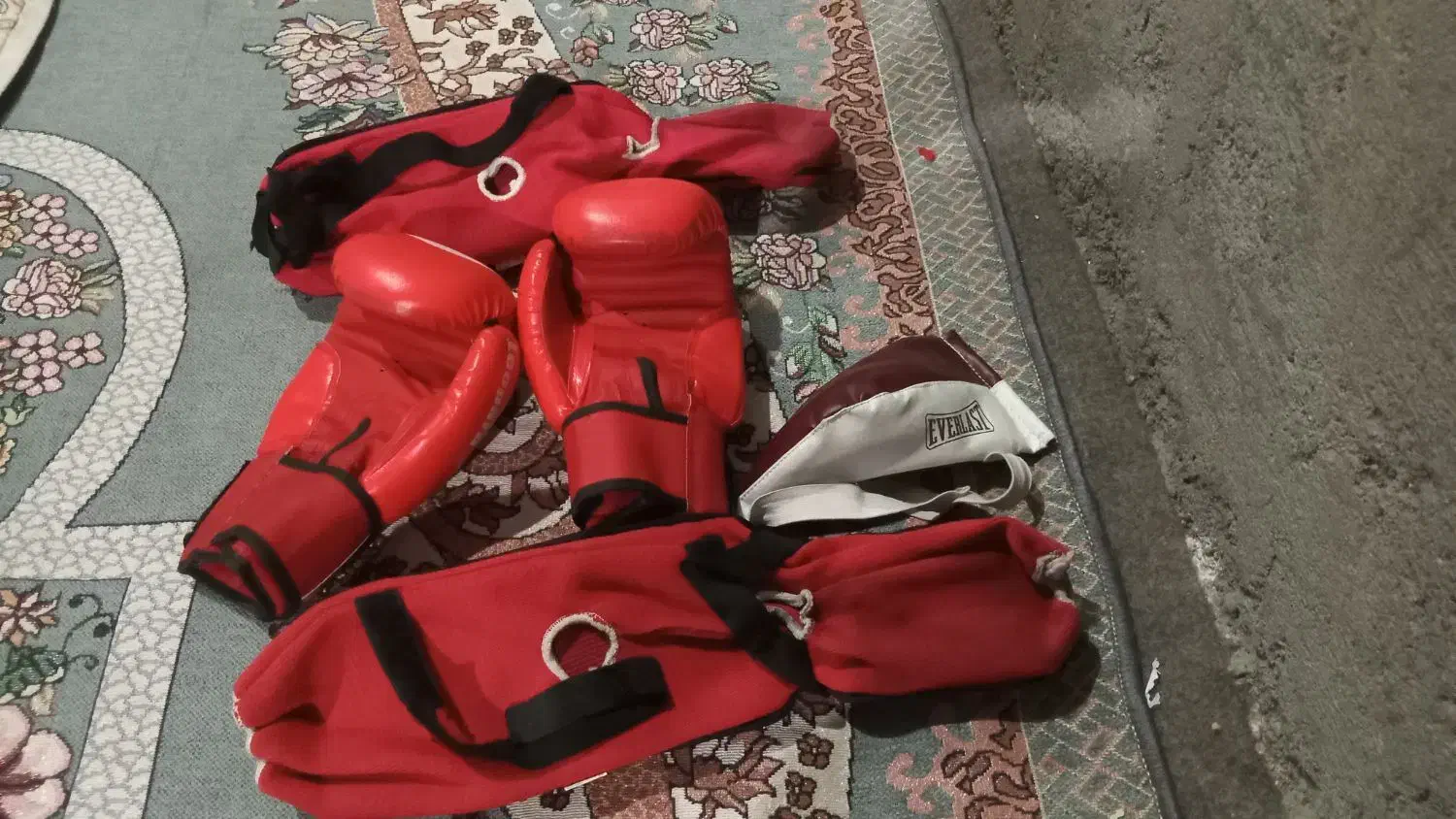 وسایل بوکس رودان|تجهیزات ورزشی|رودان, |دیوار