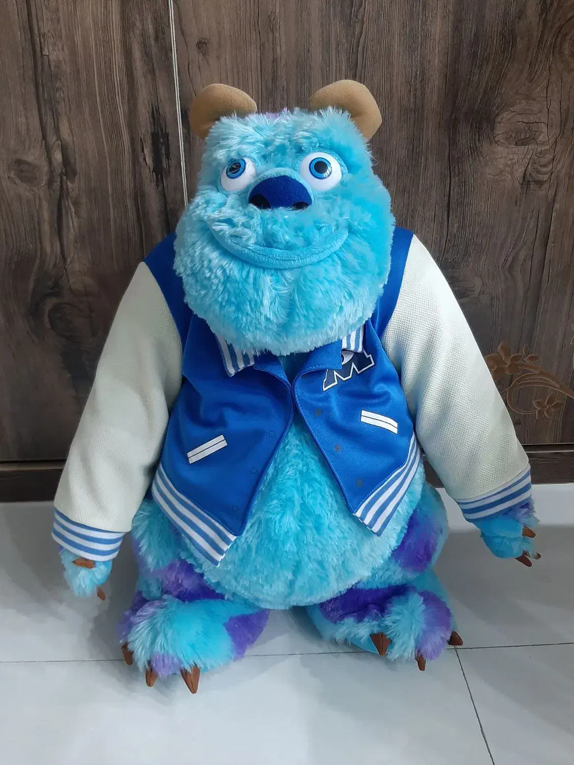 عروسک سالیوان|اسباب‌‌بازی|ری, دیلمان|دیوار