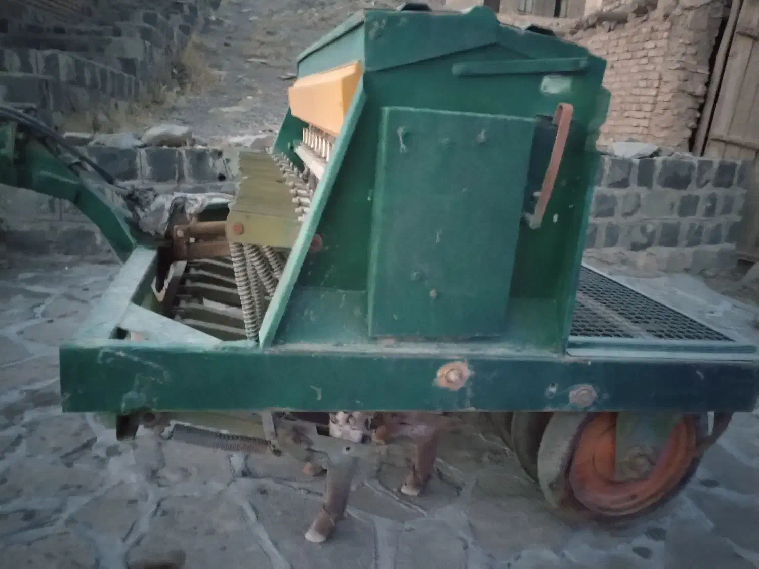 ردیفکار 11ردیفه کشت گستر|ماشینآلات صنعتی|زنجان, |دیوار