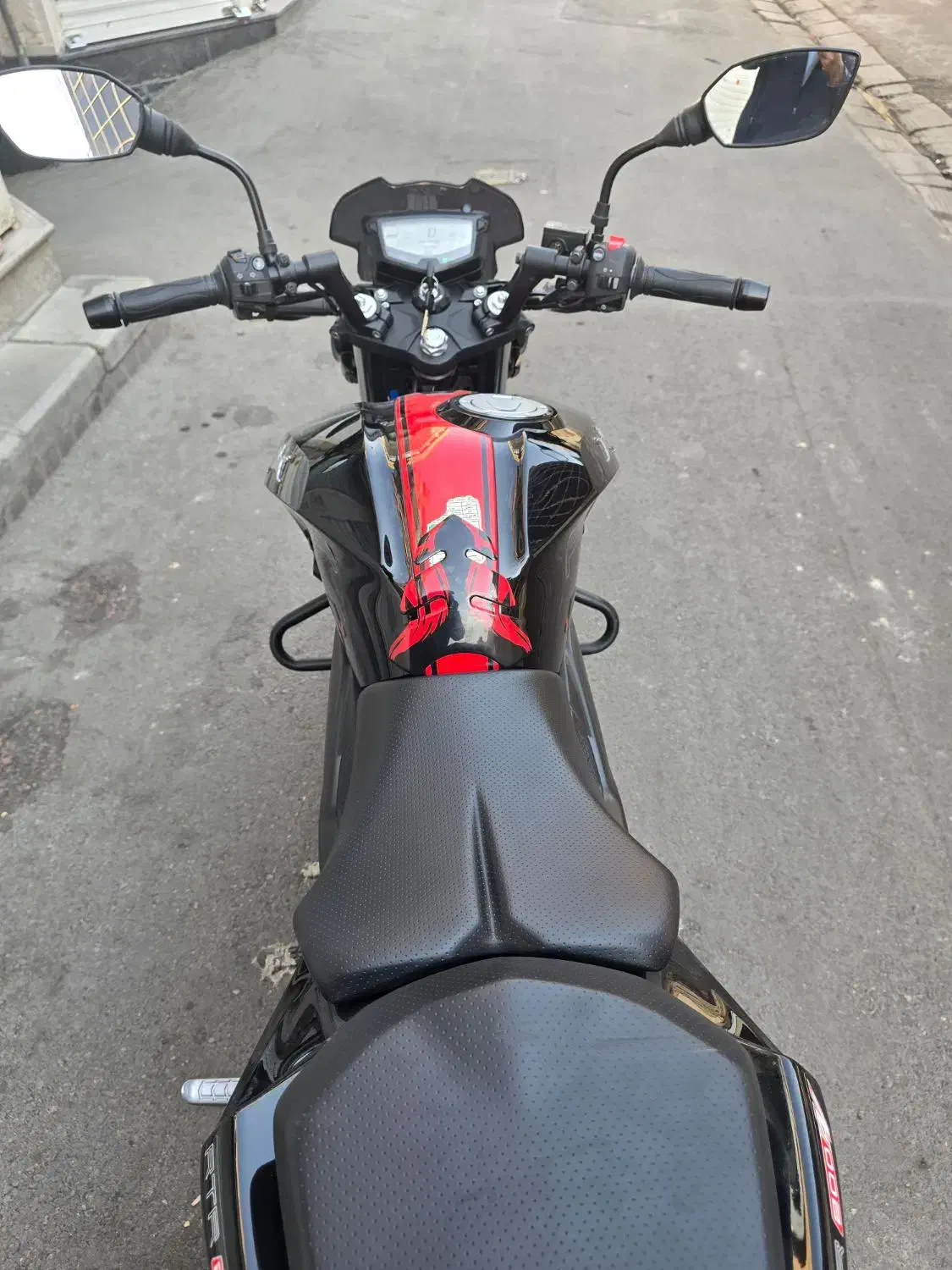 اپاچی ۲۰۰مدل ۱۴۰۳|موتورسیکلت|تهران, سنگلج (شاپور)|دیوار