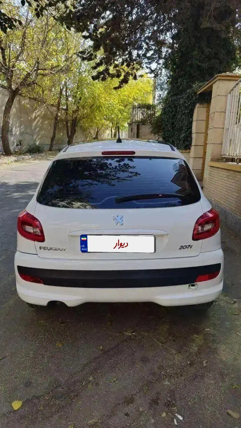 ۲۰۷ پانوراما ارتقا سفید ۱۴۰۳|خودرو سواری و وانت|همدان, |دیوار