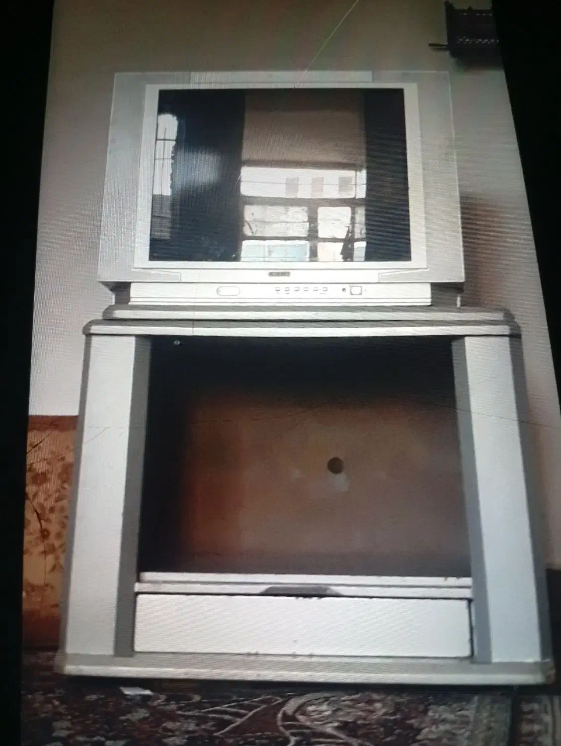 تلویزیون 32 اینچ|تلویزیون و پروژکتور|ایلام, |دیوار