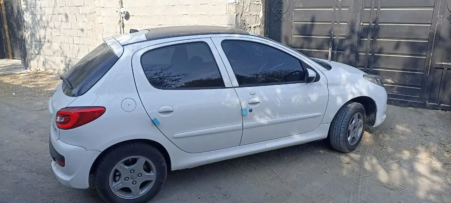 207 اتومات پانا سقف شیشه مدل 1404 ارتقا|خودرو سواری و وانت|کرج, مطهری|دیوار