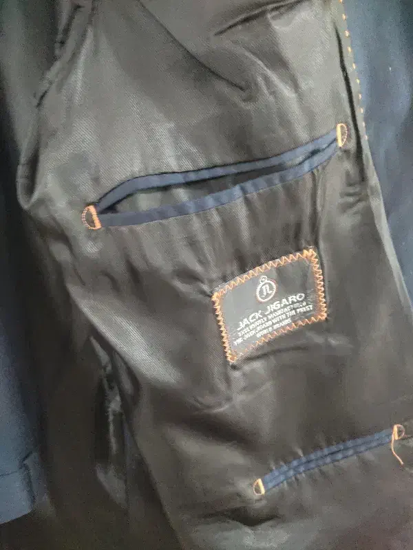 کت شلوار|لباس|ماکو, |دیوار