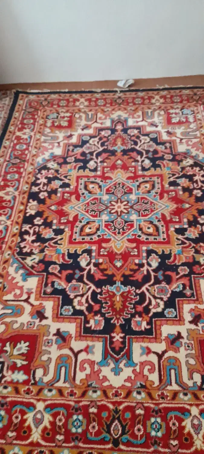 فرش و کناره فرش|فرش|سنندج, |دیوار