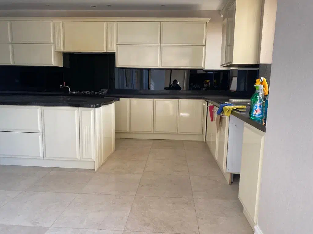 آپارتمان ۲۹۰متری فرمانیه/بام راد