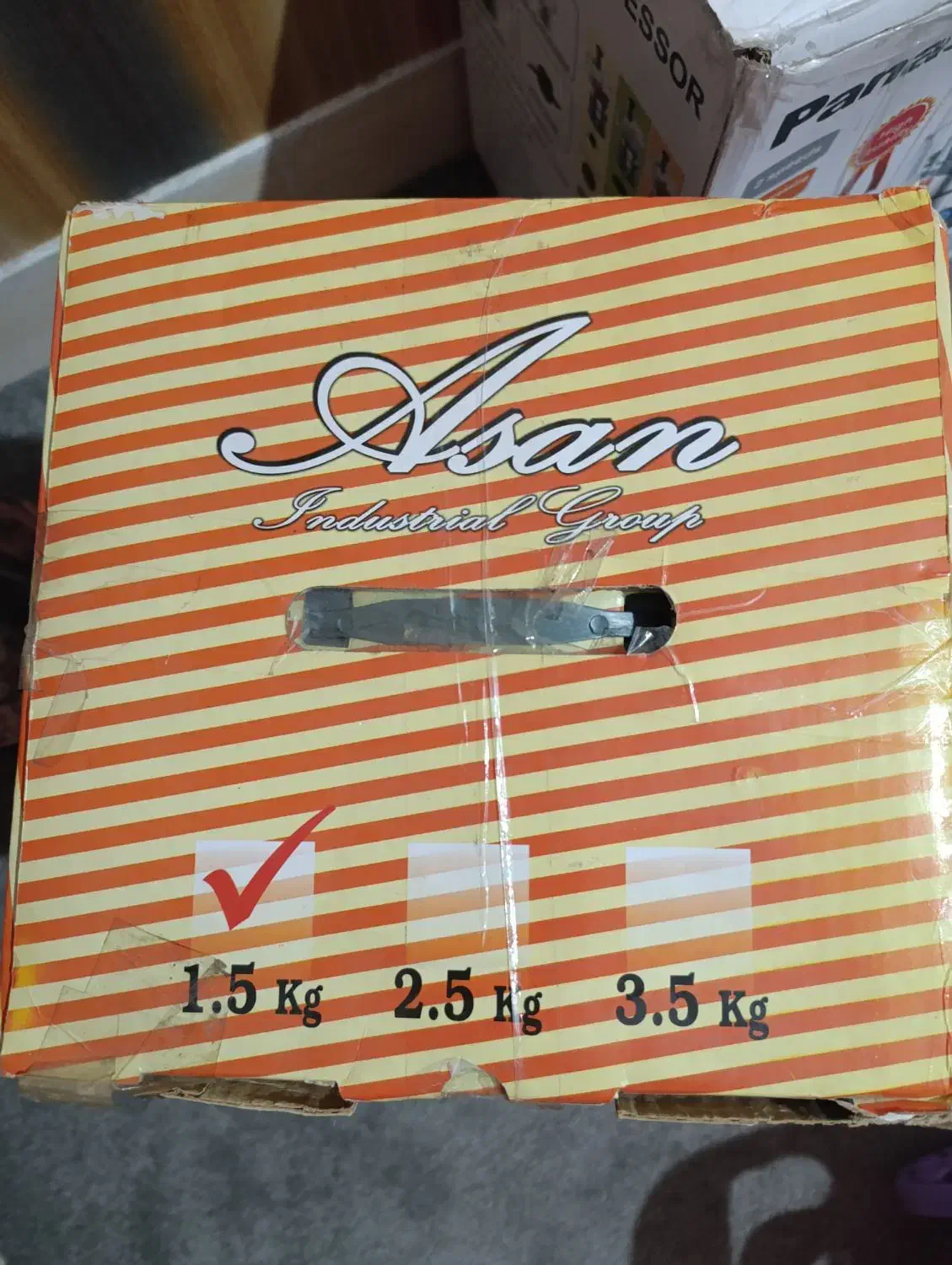 گلیم آشپزخانه کاملا سالم ۳ متر ساعت .سبزی خردکن.|گلیم، جاجیم، گبه|سمنان, |دیوار