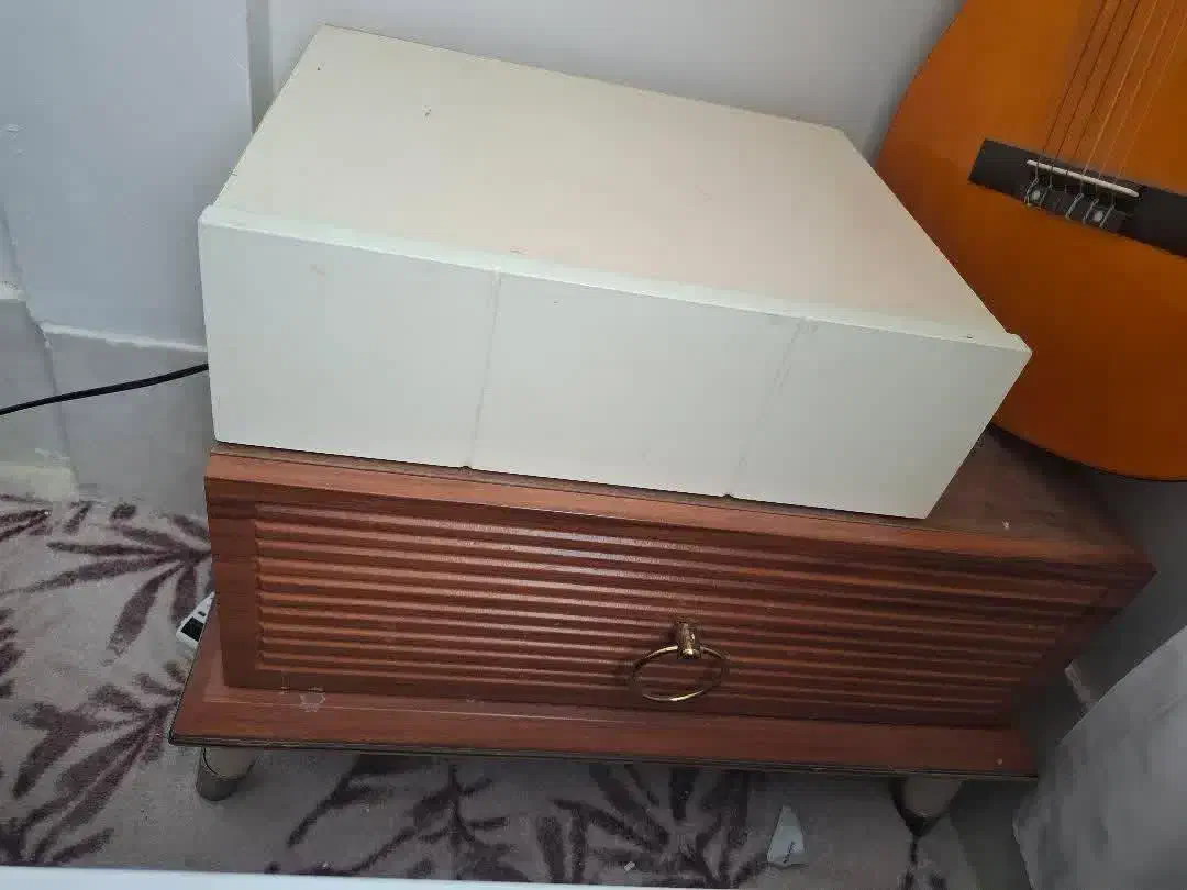 تخت همراه با تشک و پاتختی .میز آرایش|تخت و سرویس خواب|خوشاب, |دیوار