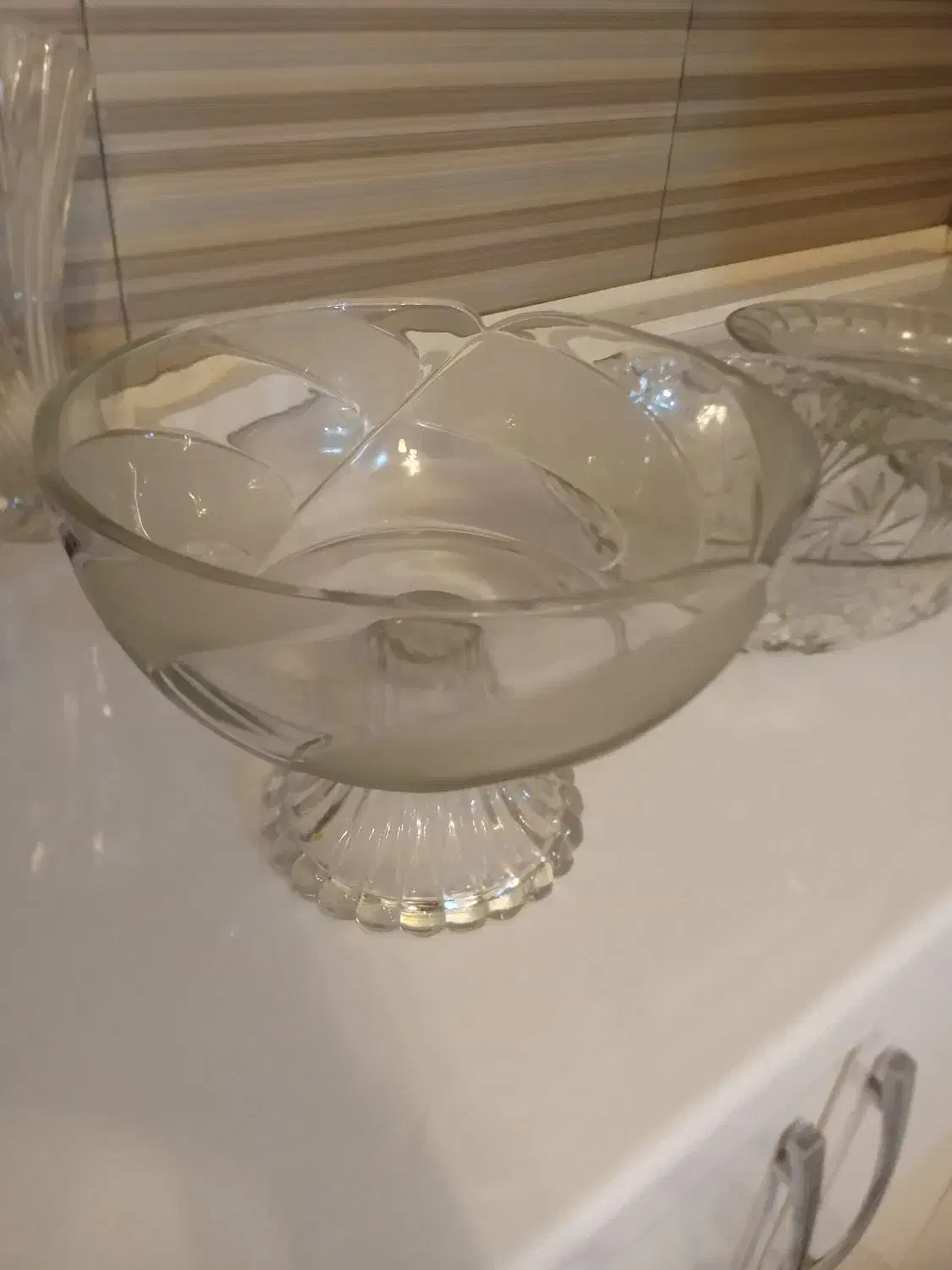 ظروف پذیرایی استفاده نشده|ظروف سرو و پذیرایی|قشلاق دشت, |دیوار