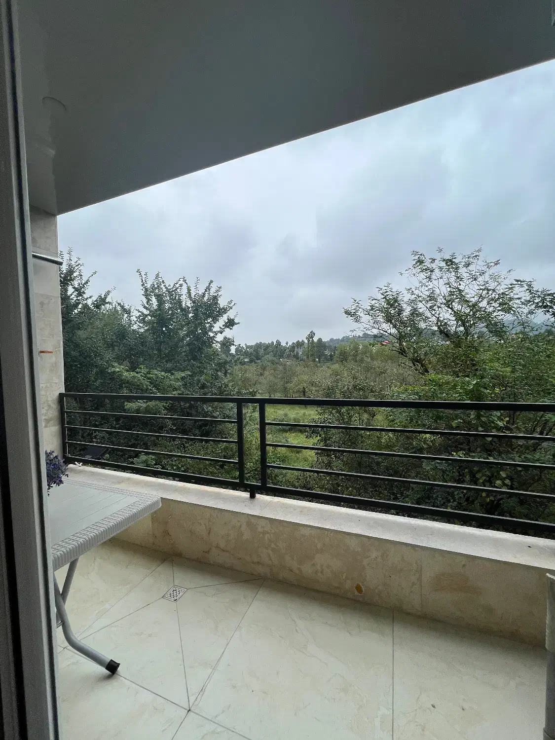 ۱۶۰ متر با زیباترین چشمانداز / تراس قابل چیدمان|فروش آپارتمان|لاهیجان, شیخ زاهد|دیوار