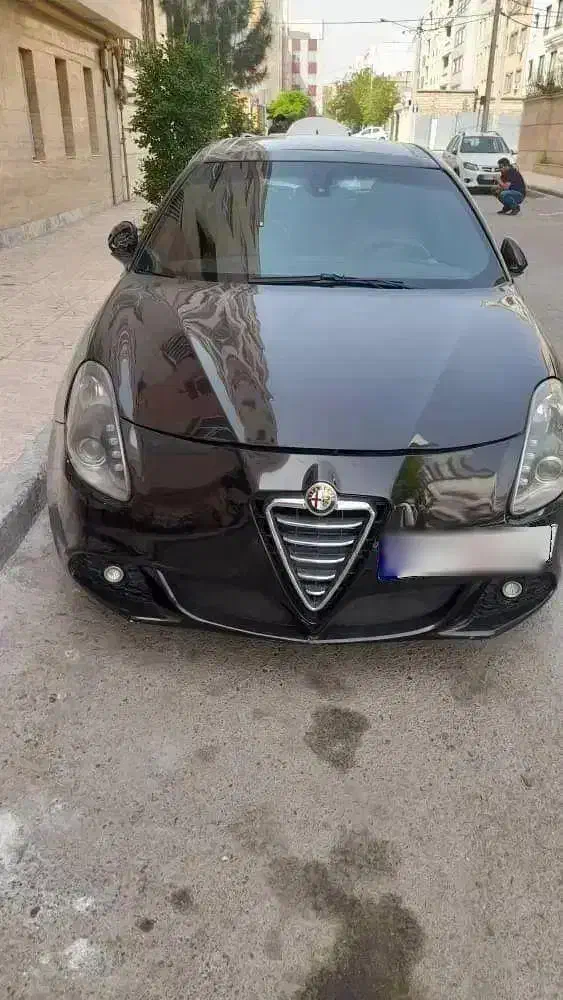 الفارومئو جولیتا ۲۰۱۲ کارکرد ۱۷۵ کامل رنگ مشکی|خودرو سواری و وانت|تهران, دروازه شمیران|دیوار