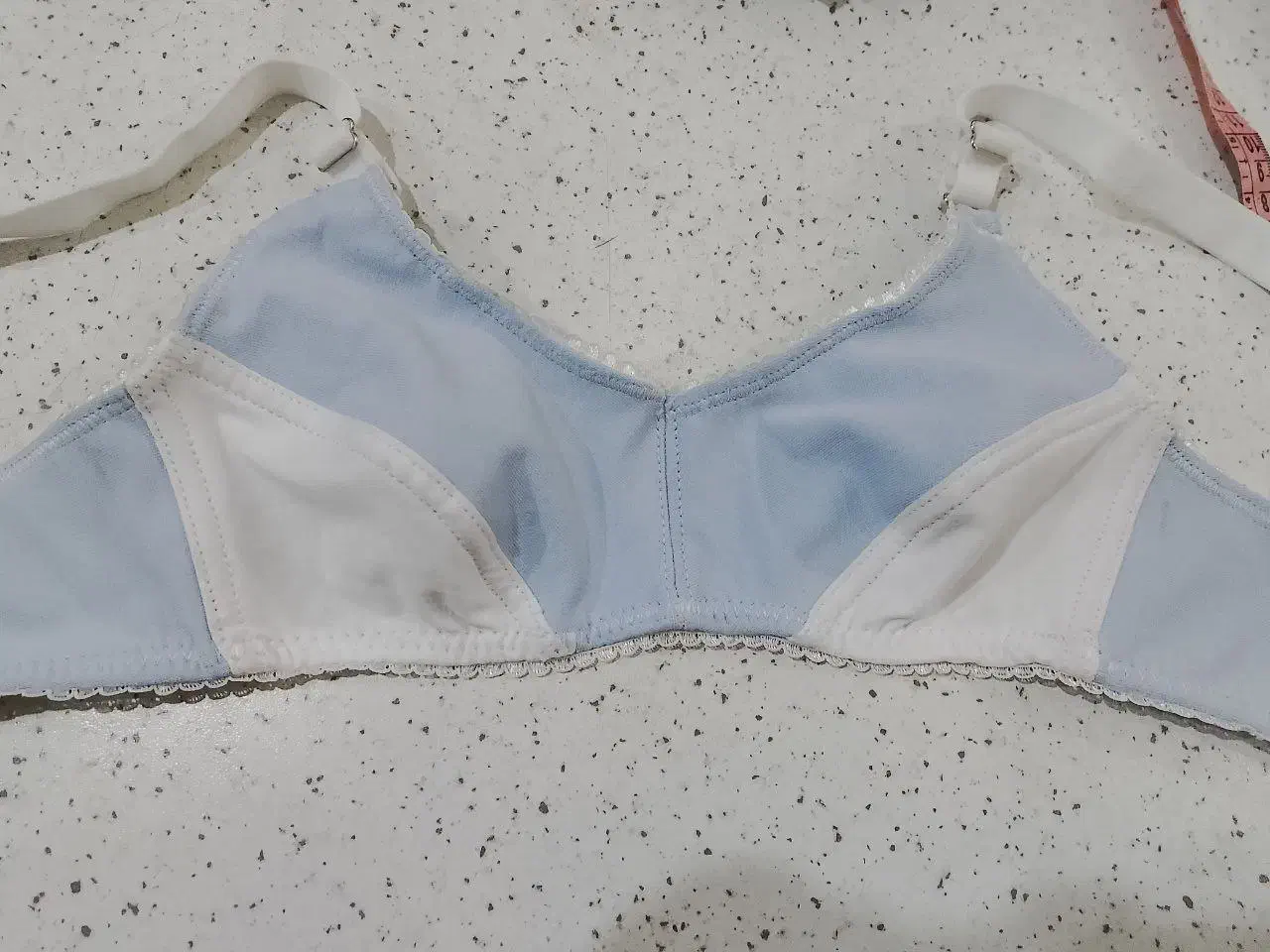 مزدی دوز سوتین بیرون بر|استخدام صنعتی، فنی، مهندسی|اسلامشهر, شهرک واوان|دیوار