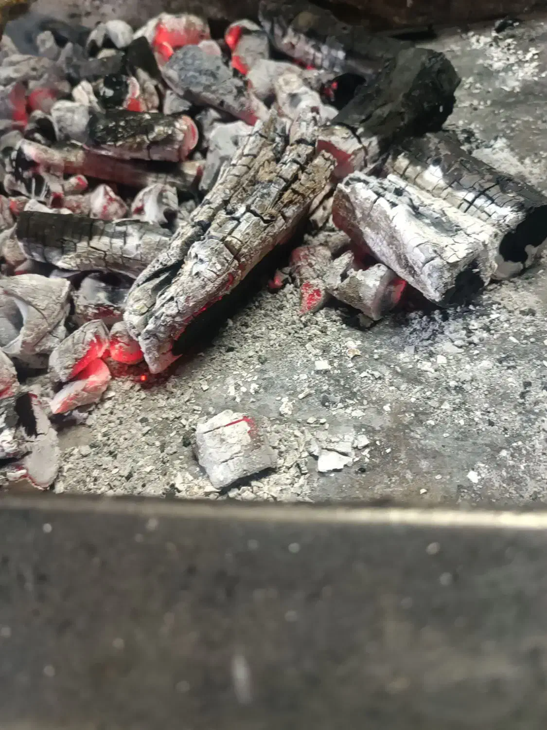 نیرو برای کبابی|استخدام خدمات فروشگاه و رستوران|زاهدان, |دیوار