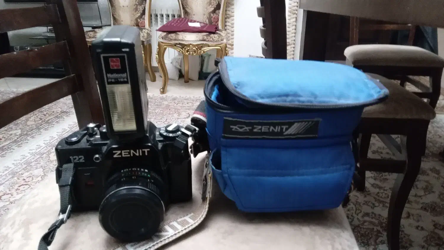 دوربین عکاسی زنیت روسی۱۲۲ باکیف فلاش درحد نو|دوربین عکاسی و فیلمبرداری|تهران, طرشت|دیوار